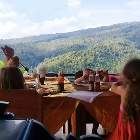 Munduk Aris Homestay And Warung Made מראה חיצוני תמונה