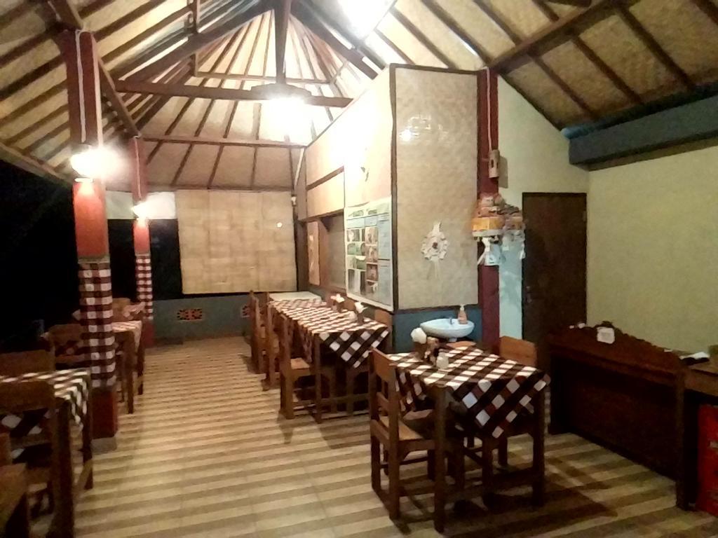 Munduk Aris Homestay And Warung Made מראה חיצוני תמונה