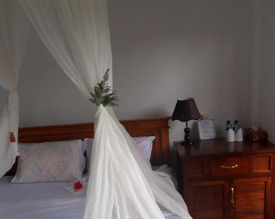 Munduk Aris Homestay And Warung Made מראה חיצוני תמונה