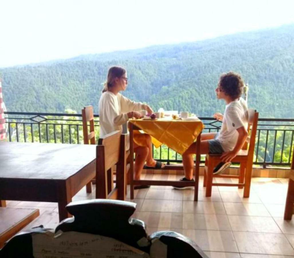 Munduk Aris Homestay And Warung Made מראה חיצוני תמונה