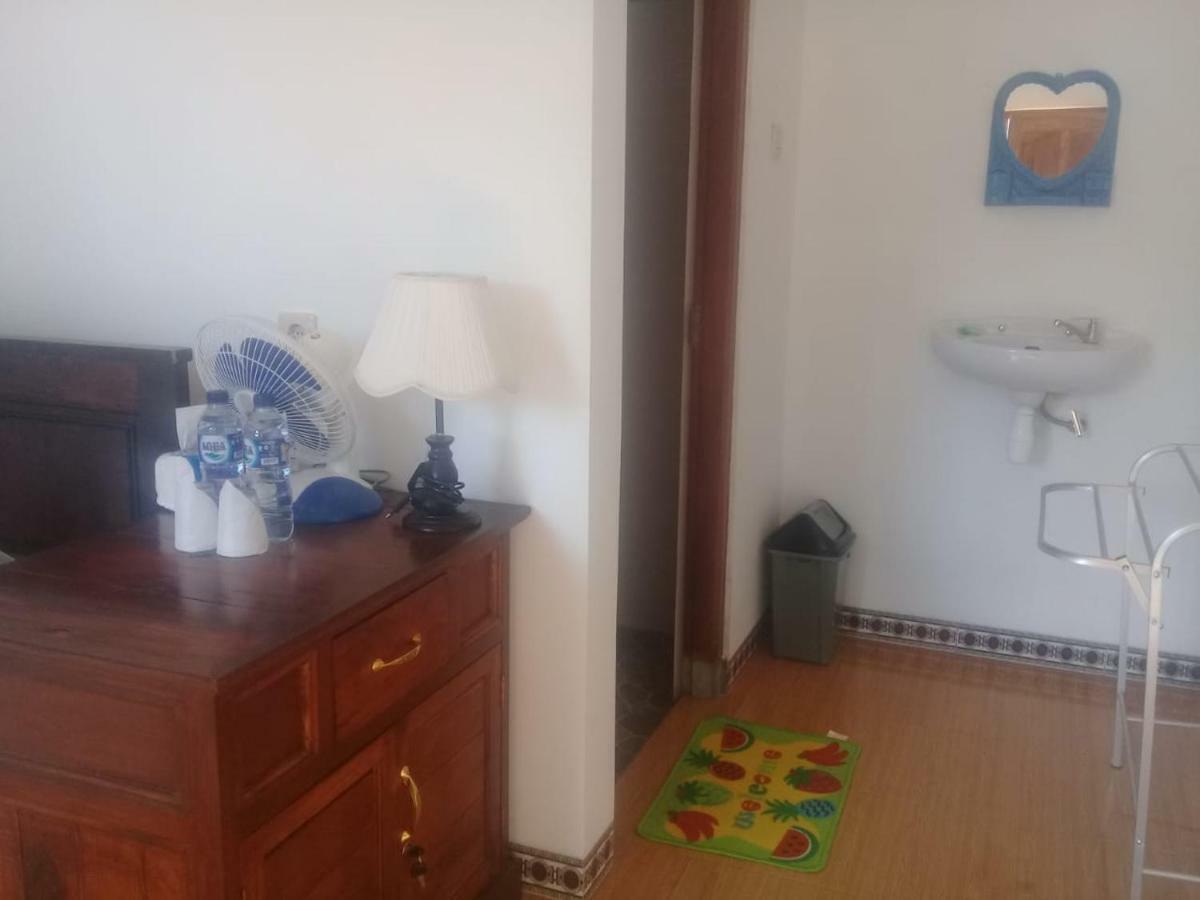 Munduk Aris Homestay And Warung Made מראה חיצוני תמונה