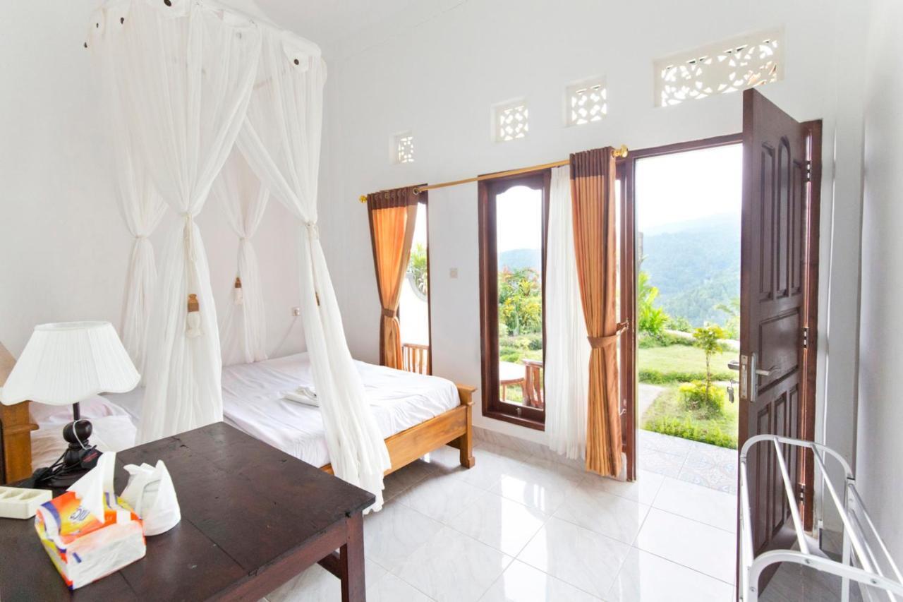 Munduk Aris Homestay And Warung Made מראה חיצוני תמונה
